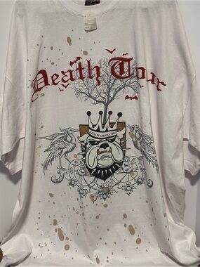 Source Unknown White Crewneck Tee with Red & Tan Graphic
